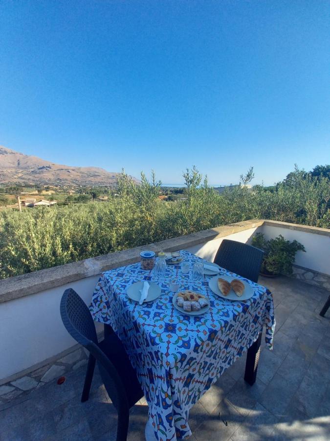 Ibiscus Bed & Breakfast Castellammare del Golfo Bagian luar foto