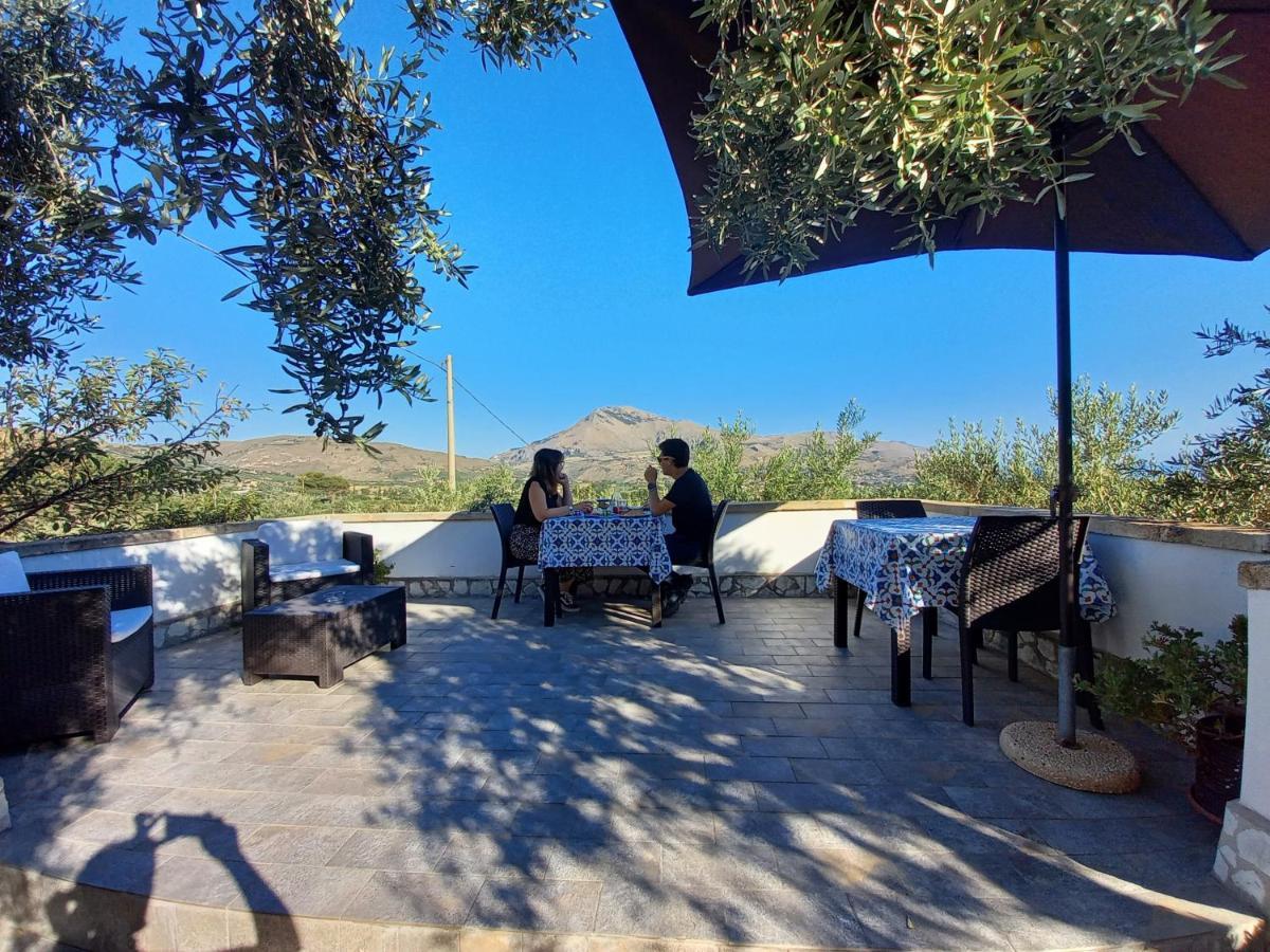 Ibiscus Bed & Breakfast Castellammare del Golfo Bagian luar foto