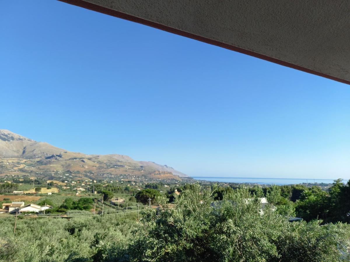 Ibiscus Bed & Breakfast Castellammare del Golfo Bagian luar foto
